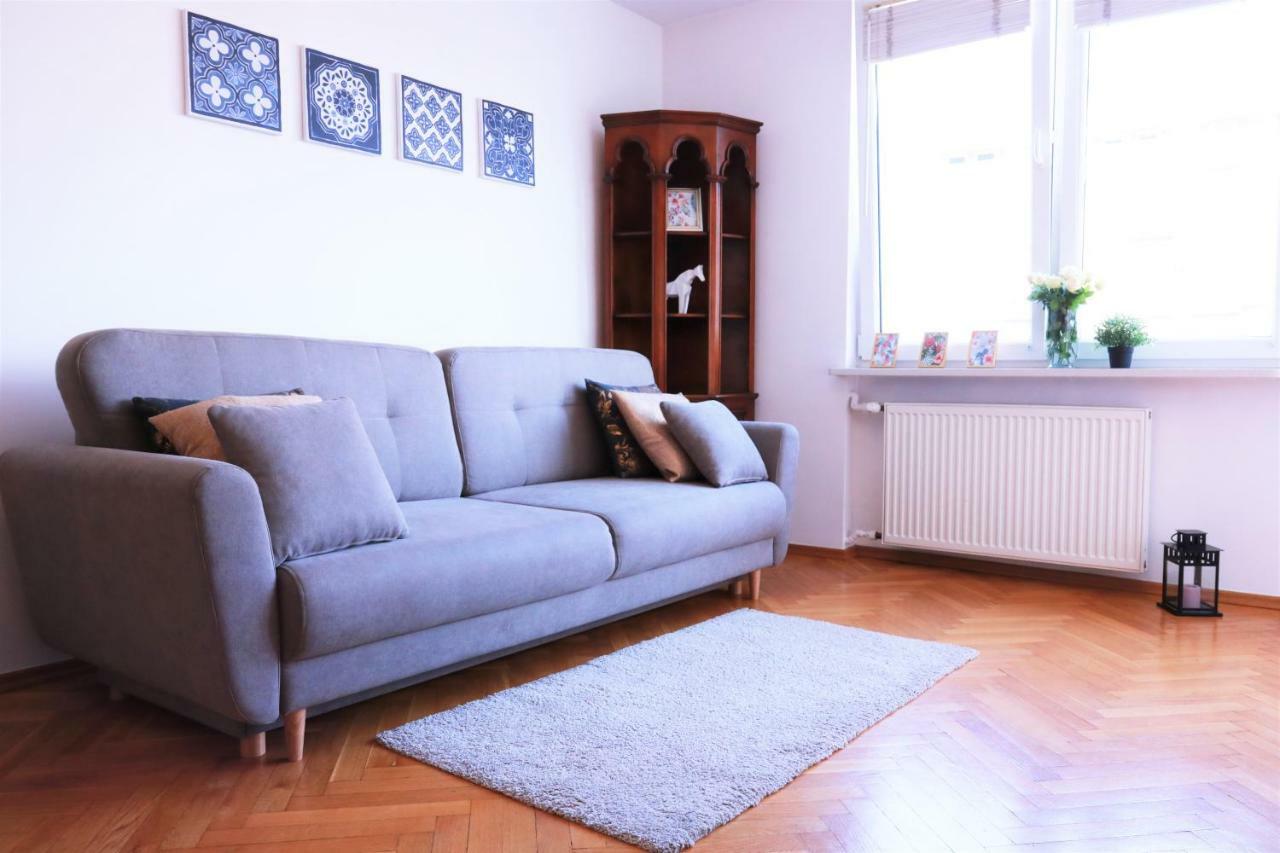 Cozy And Great Location By Cooee Apartments Warschau Exterior foto