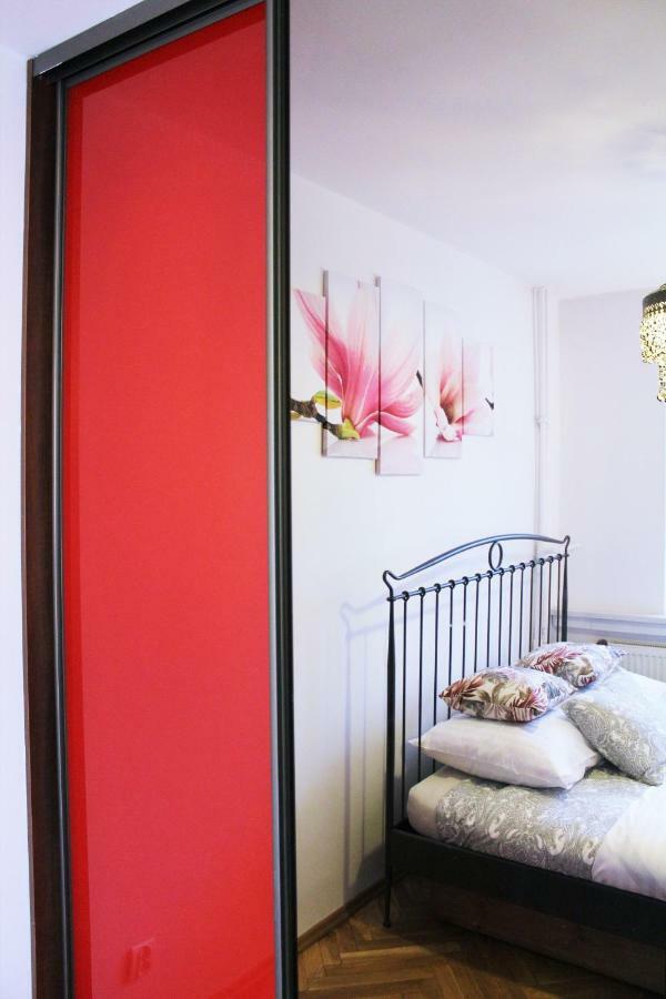 Cozy And Great Location By Cooee Apartments Warschau Exterior foto