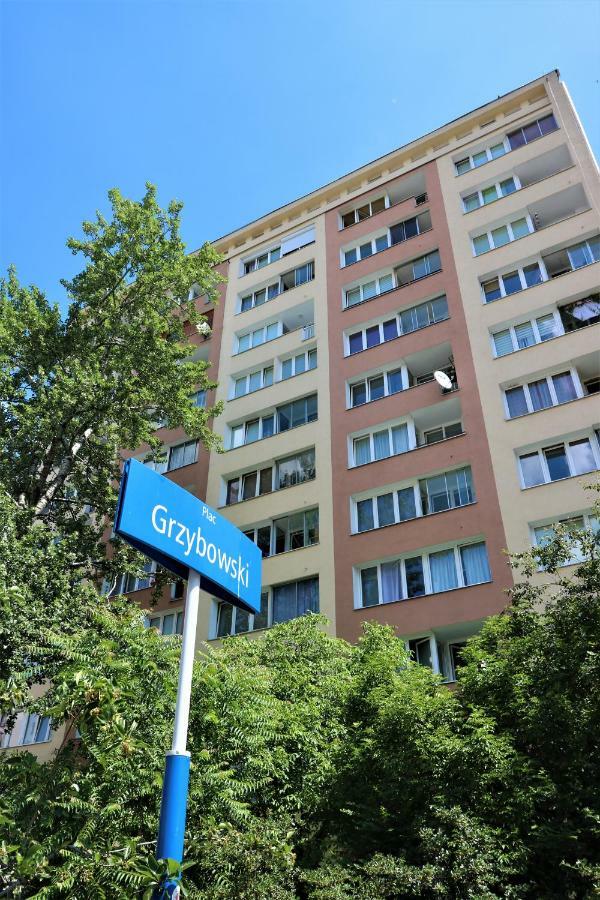 Cozy And Great Location By Cooee Apartments Warschau Exterior foto
